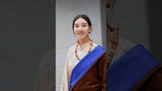 藏族姑娘拉王姆Tibetan Girl Lawang Mu