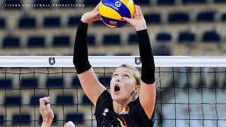 Ilka Van de Vyver - Amazing Volleyball Setter | Best Setter Actions | World Grand Prix 2017