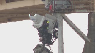 Trapped driver rescued from semi hanging over Louisville bridge | FULL RESCUE