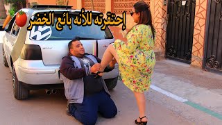 بائعة الملابس 🩱👠 إحتقرت  بائع الخضر🍅 الفقير للأنه يحبها شاهد ماذا فعلت به...(الجزء الثاني)