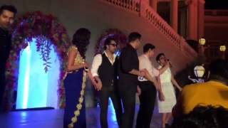 Salman Aamir perform on Aati Kya Khandaala