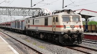 Rare visitor Santragachi (SRC) WAP7 with 05120 Manduadih - Rameshwaram special train skip at panruti