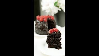 Chocolate cake that everyone can make! It's incredibly delicious! #shorts