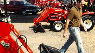 Branson 4720h Quick Detach Bucket Demo