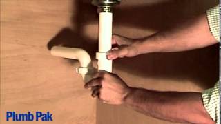 Installation du siphon en P PLUMB PAK®