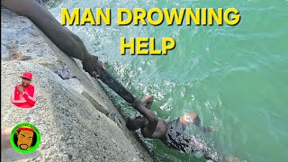 SHOCKING MOMENT CAUGHT ON CAMERA MAN DROWNING AT FLAG BOX WATER FRONT DOWN TOWN KINGSTON MUST WATCH