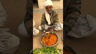 हल्दी की सब्ज़ी 😍#food #foodclips #villagelife #rajasthanifood #haldi #desi