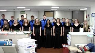 Springfield High School choir spreads holiday cheer to patients