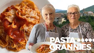 Sisters Rita and Elvira make fettuccine al ragù! | Pasta Grannies