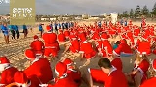 Surfing Santas set world record in Australia