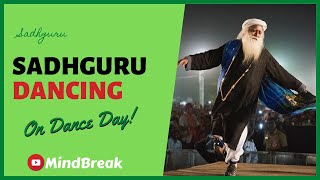 Sadhguru Dancing on World Dance Day 2020