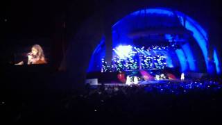 Kylie Minogue - Put your Hands Up @The Hollywood Bowl 05-20-11 (HD)
