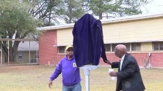 Lufkin Dunbar School unveils Texas Historical Marker