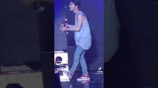 B.I DANCING JAY PARK MOMMAE