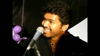 Thalapathy Vijay Sings EllaPugazhum from Azhagiya Tamil Magan