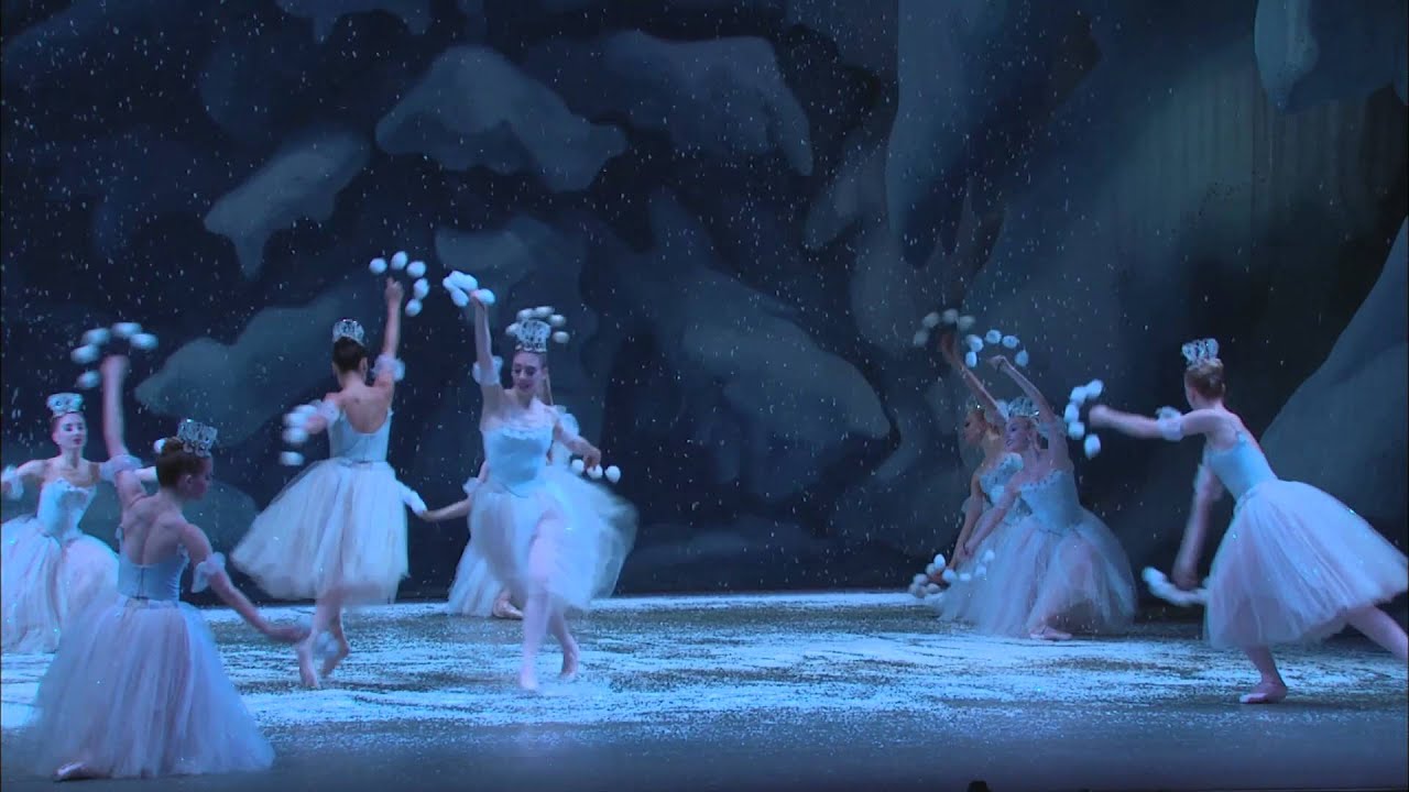 New York City Ballet: Waltz Of The Snowflakes - YouTube