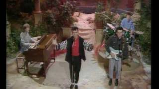 Tears For Fears - Everybody Wants To Rule The World (Kenny Everett Show '85)