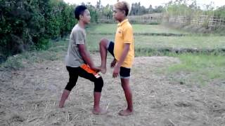 Lucu+ngakak latihan salto gagal