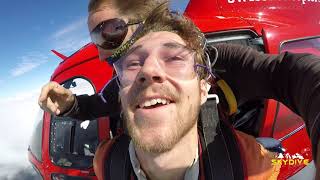 Tandem skydive of Lenny Lennard Smith