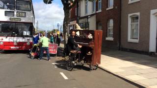 Tram Sunday - Rimski's Piano plays North Albert Street