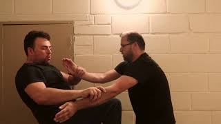 Jeet Kune Do & Wing Chun Chi Sao the Difference