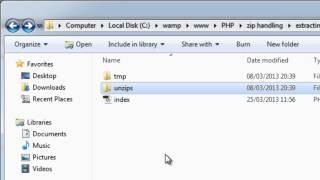 PHP: Extracting Files From Zip