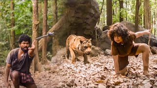 Mohanlal Movie Fighting With Tiger Scene | Namitha | Kamalinee Mukherjee | Cinema Chupistha