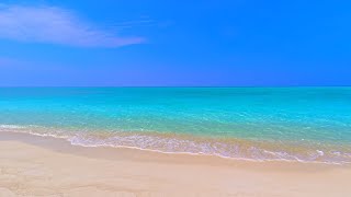 Ocean 4K Ultra HD 🏝 Ocean Waves on a Tropical Island in Maldives