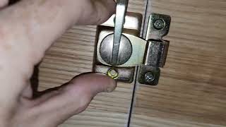Dining room table leaf lock install | Tutorial-Begginner Woodworking