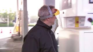 How to refuel LNG in a Volvo truck?