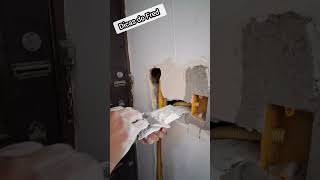 preparando gesso pra pequenos reparos