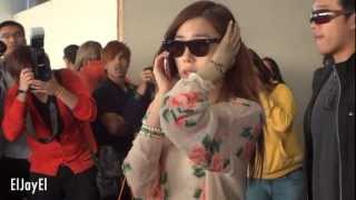 [FANCAM] 20121109 SNSD Tiffany \u0026 Sunny Arrival | LA Int'l Airport (Angle 01)