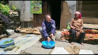 Training on how to cultivate puskarmool ( Inula racemosa)