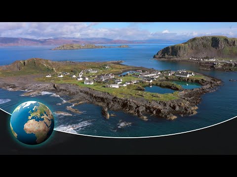 How many islands make up the Inner Hebrides?