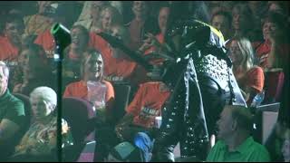 When Clay fell during #KISS 😅😂 #ClayCooper #ClayCoopersCountryExpress #ClayCooperTheatre #Branson