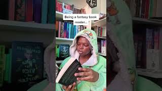 Reading fantasy be like 🙃😩😳🥲😱 #booktube #bookish #fantasybooks #ilovebooks #book #shorts #booklove