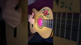 Tuto how to play Spanish guitar strumming pattern rhythm with balloon easy learn lesson school