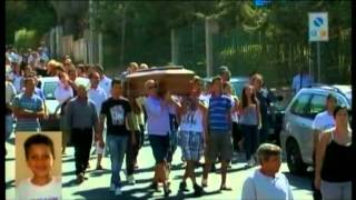 Ramacca: Corteo Funebre Del Piccolo Annegato In Mare - News D1 Television TV