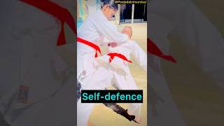 मुलीनो रस्त्या वर कोणी तुमचावर हाथ उचलला तर🥋👍🏻✅ #youtubeshorts #karate #selfdefencetechniqe#short