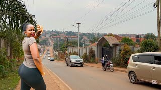 INSIDE A LOCAL DEVELOPING COMMUNITY IN AFRICA 🌎UGANDA .