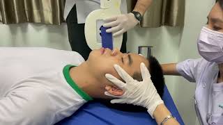 การวัดและสวมเฝือกดามคอ (Cervical collar application)