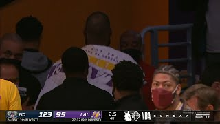 LeBron James Boo'ed By Fans&Showed 0 SportsmanShip After Lost By 30 Points!