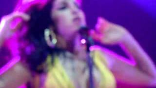 Amy Winehouse - You Know I'm No Good @ Recife, Brazil