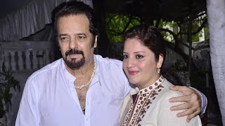 Feroz Khan's Brother Akbar Khan With His Wife | Children, Sisters, Brothers | Biography