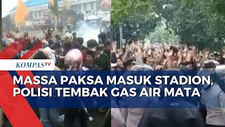 Massa Rusuh saat Laga Tanpa Penonton di Stadion Jatidiri, Polisi Tembakan Gas Air Mata