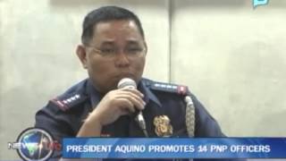 President Aquino promotes 14 PNP officers