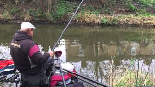 Bob Nudd using bread