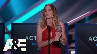 Emily Blunt Wins Best Action Movie Actress - 2015 Critics' Choice Movie Awards | A&E