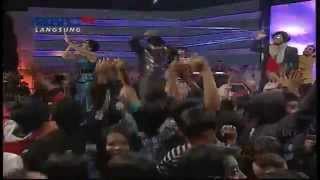 DJ PUTIK SEKAR LANGIT feat Yuni Shara ' Sakitnya Tuh Disini Versi Remix ' DMD Show MNCTV HD DJ PUTIK SEKAR LANGIT feat Yuni Shara ' Sakitnya Tuh Disini Versi Remix ' DMD Show MNCTV HD