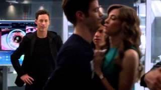 Snowbarry scenes (The Flash) - S02 E05